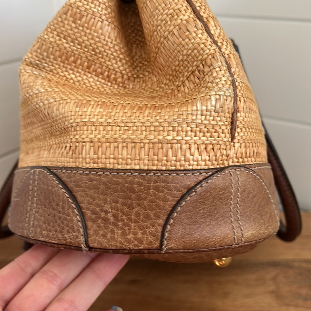Vintage Gucci Raffia and Crocodile Secret Top Handle - Picture 16 of 17